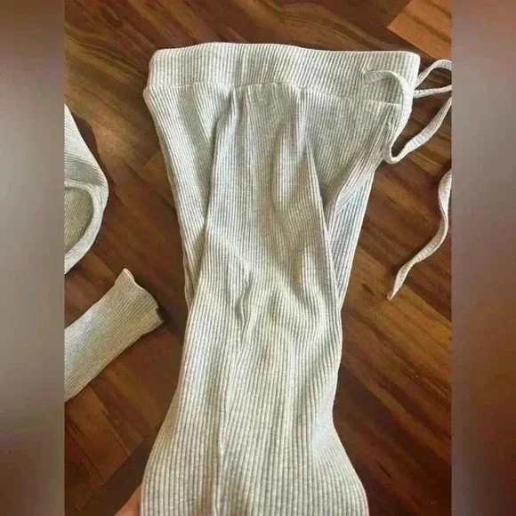 Zaful Sports Cropped hooded gray long sleeve top and free pants leggings size 8 - Picture 8 of 11